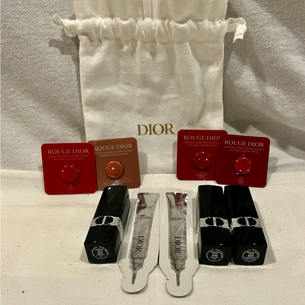 NWT Christian Dior Gigantic Gift Set with Full Size Lipsticks(3) w/ Two Pouches - Picture 8 of 16